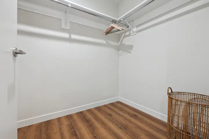 unit interior 11